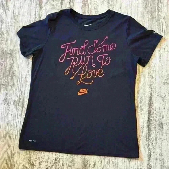 Nike The Nike Tee dri-fit women’s black athletic  t-shirt size Large‎ - Picture 1 of 6